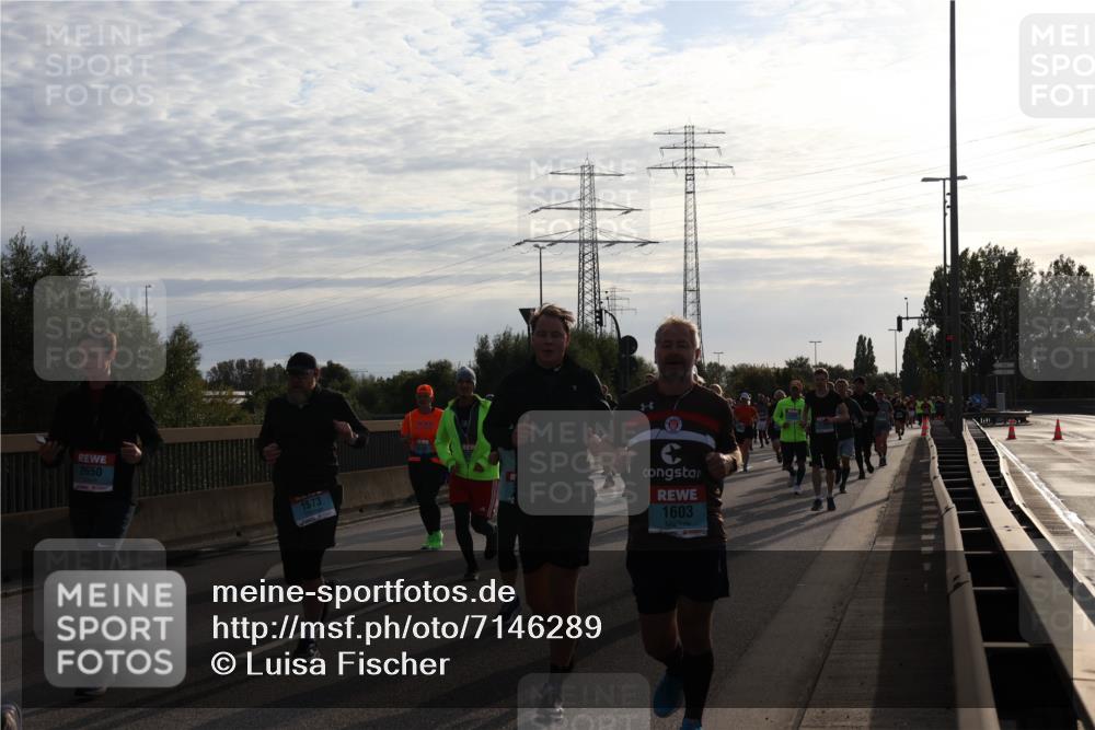 03.10.2024 - Köhlbrandbrückenlauf Luisa Fischer http://msf.ph/oto/7146289 03.10.2024 09:17:21 Position 3 2650, 1573, 1603 meine-sportfotos.de