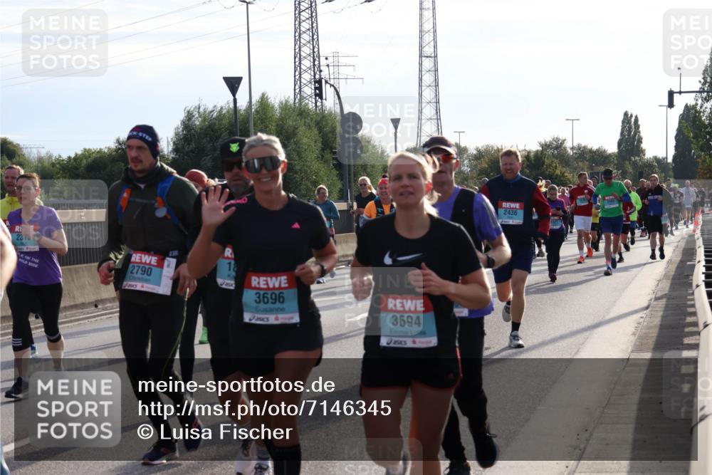 03.10.2024 - Köhlbrandbrückenlauf Luisa Fischer http://msf.ph/oto/7146345 03.10.2024 09:17:39 Position 3 231, 2790, 3696, 3694, 2436, 1821, 2493 meine-sportfotos.de