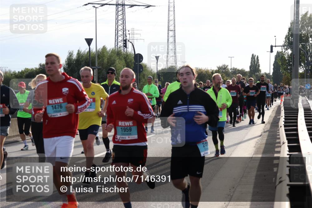 03.10.2024 - Köhlbrandbrückenlauf Luisa Fischer http://msf.ph/oto/7146391 03.10.2024 09:17:49 Position 3 1476, 1959, 249, 1773, 2764 meine-sportfotos.de