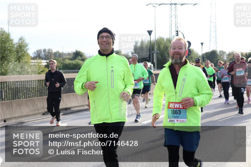 03.10.2024 - Köhlbrandbrückenlauf Luisa Fischer http://msf.ph/oto/7146428 03.10.2024 09:17:52 Position 3 1863, 2745, 2764 meine-sportfotos.de
