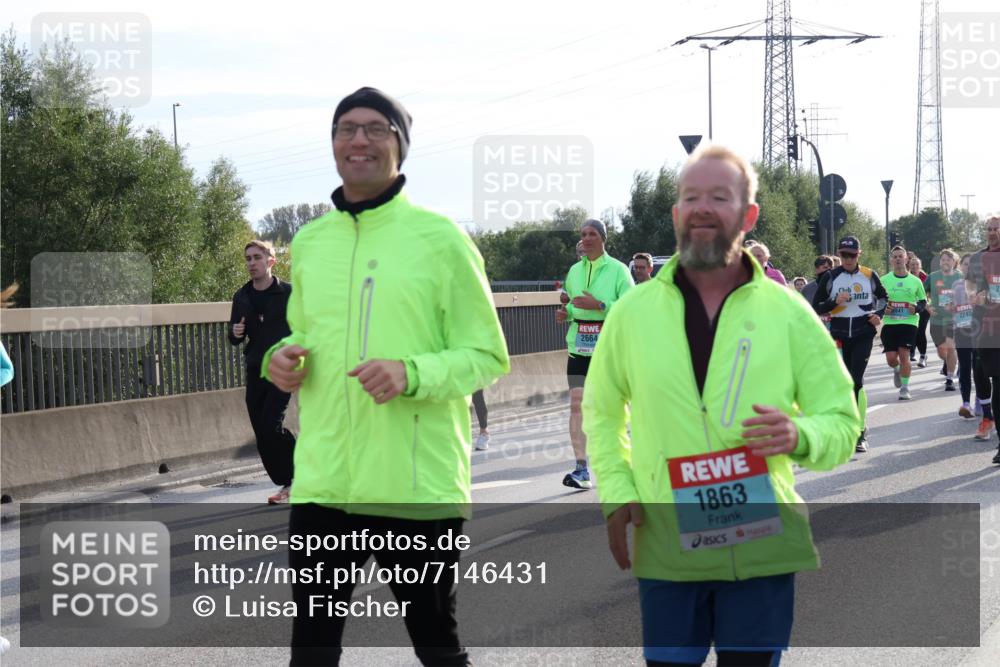 03.10.2024 - Köhlbrandbrückenlauf Luisa Fischer http://msf.ph/oto/7146431 03.10.2024 09:17:52 Position 3 2664, 1863, 2841, 2245 meine-sportfotos.de