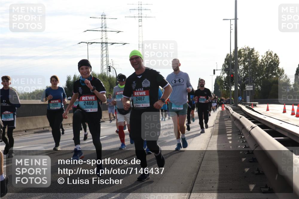 03.10.2024 - Köhlbrandbrückenlauf Luisa Fischer http://msf.ph/oto/7146437 03.10.2024 09:18:02 Position 3 2532, 2508, 2466, 2467, 2426, 1145 meine-sportfotos.de