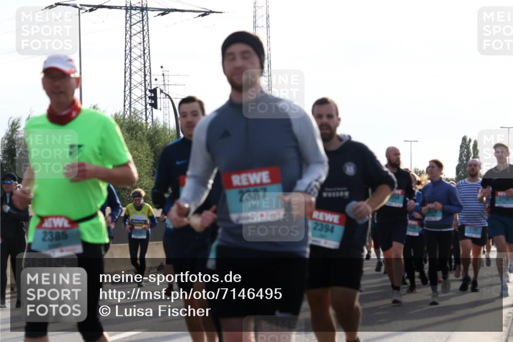 03.10.2024 - Köhlbrandbrückenlauf Luisa Fischer http://msf.ph/oto/7146495 03.10.2024 09:18:37 Position 3 2385, 2387, 2394, 2787, 2715 meine-sportfotos.de