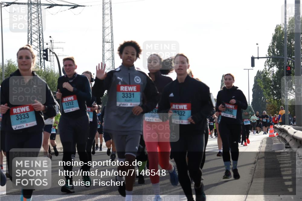 03.10.2024 - Köhlbrandbrückenlauf Luisa Fischer http://msf.ph/oto/7146548 03.10.2024 09:20:34 Position 3 3333, 1312, 3331, 3, 3332, 2936 meine-sportfotos.de