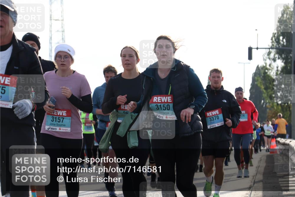 03.10.2024 - Köhlbrandbrückenlauf Luisa Fischer http://msf.ph/oto/7146581 03.10.2024 09:21:19 Position 3 5, 3157, 3150, 3370 meine-sportfotos.de