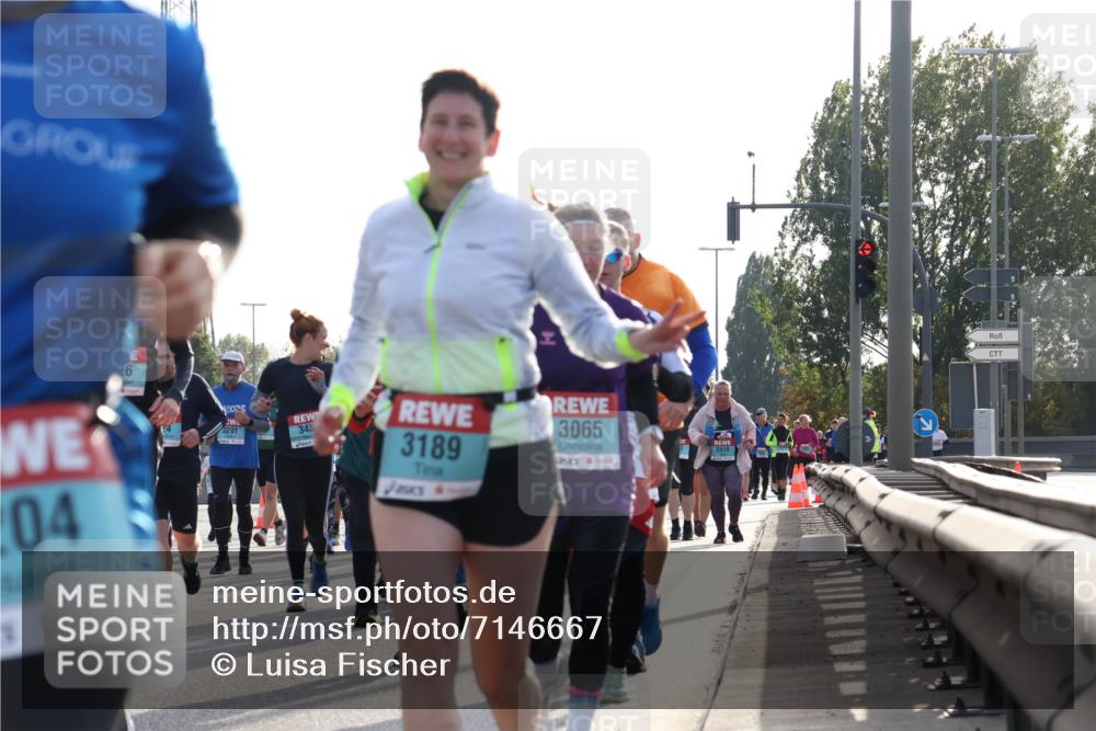 03.10.2024 - Köhlbrandbrückenlauf Luisa Fischer http://msf.ph/oto/7146667 03.10.2024 09:21:46 Position 3 204, 26, 4, 3291, 345, 3189, 3065, 2419 meine-sportfotos.de