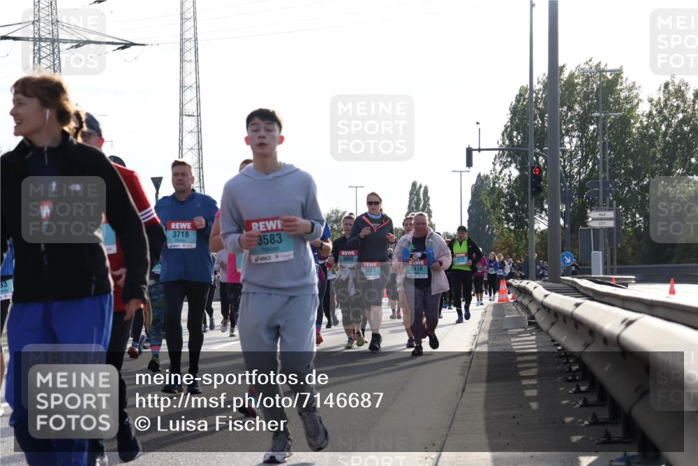 03.10.2024 - Köhlbrandbrückenlauf Luisa Fischer http://msf.ph/oto/7146687 03.10.2024 09:21:53 Position 3 3, 3718, 3583, 3002, 3172, 3083, 2419 meine-sportfotos.de