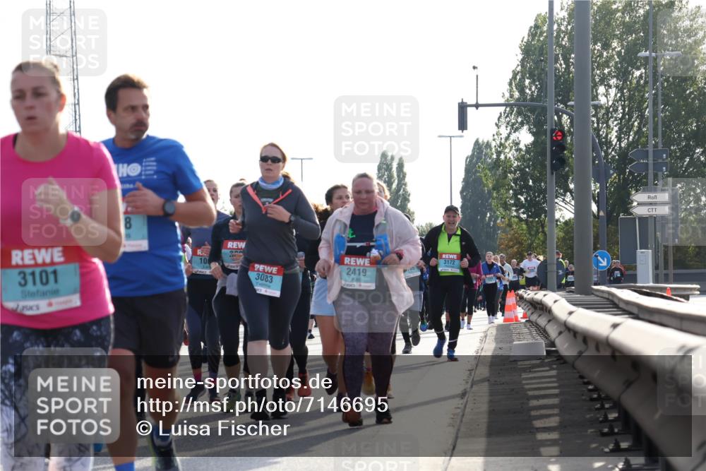 03.10.2024 - Köhlbrandbrückenlauf Luisa Fischer http://msf.ph/oto/7146695 03.10.2024 09:21:55 Position 3 3101, 8, 10, 3083, 2419, 3172 meine-sportfotos.de