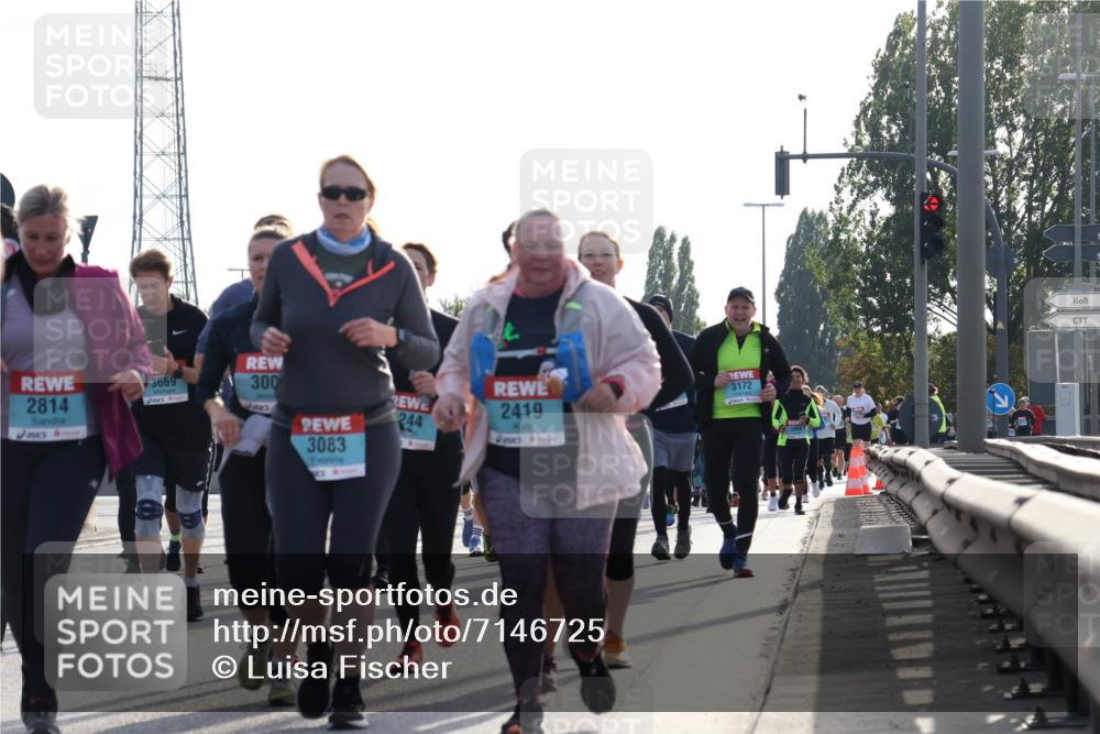 03.10.2024 - Köhlbrandbrückenlauf Luisa Fischer http://msf.ph/oto/7146725 03.10.2024 09:21:57 Position 3 2814, 3172, 3669, 300, 2419, 244, 3083 meine-sportfotos.de