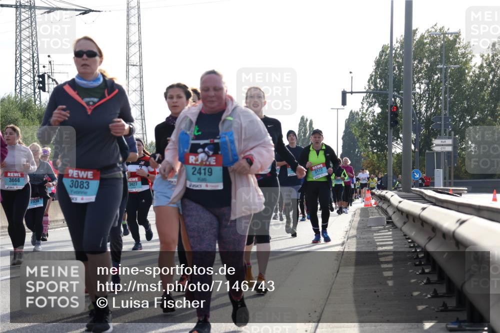 03.10.2024 - Köhlbrandbrückenlauf Luisa Fischer http://msf.ph/oto/7146743 03.10.2024 09:21:59 Position 3 3668, 2838, 3083, 3427, 14, 2419, 3172 meine-sportfotos.de