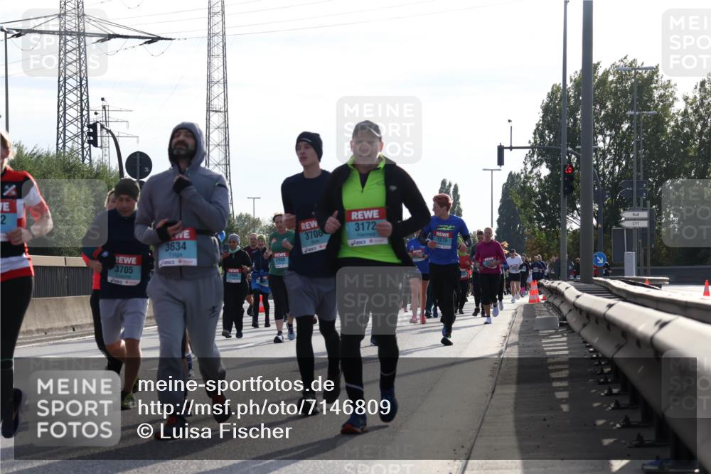 03.10.2024 - Köhlbrandbrückenlauf Luisa Fischer http://msf.ph/oto/7146809 03.10.2024 09:22:04 Position 3 2, 3705, 3634, 2994, 3706, 3172, 2950, 1275 meine-sportfotos.de