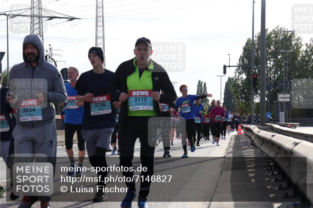 03.10.2024 - Köhlbrandbrückenlauf Luisa Fischer http://msf.ph/oto/7146827 03.10.2024 09:22:05 Position 3 3634, 05, 2925, 3706, 3172, 6, 031, 1275 meine-sportfotos.de