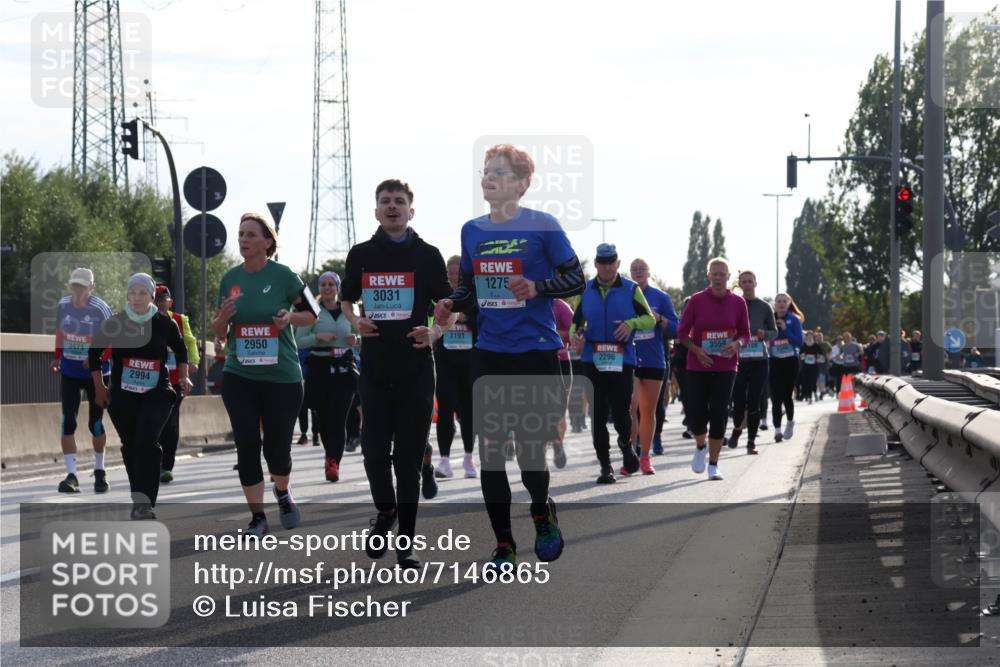 03.10.2024 - Köhlbrandbrückenlauf Luisa Fischer http://msf.ph/oto/7146865 03.10.2024 09:22:08 Position 3 3471, 2994, 2950, 1275, 3031, 3191, 3559, 2296 meine-sportfotos.de