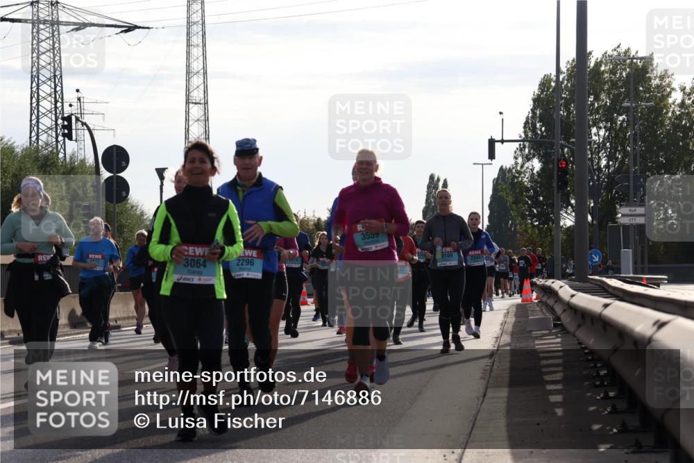 03.10.2024 - Köhlbrandbrückenlauf Luisa Fischer http://msf.ph/oto/7146886 03.10.2024 09:22:12 Position 3 3559, 2296, 528, 3109, 2977, 3064, 2343 meine-sportfotos.de