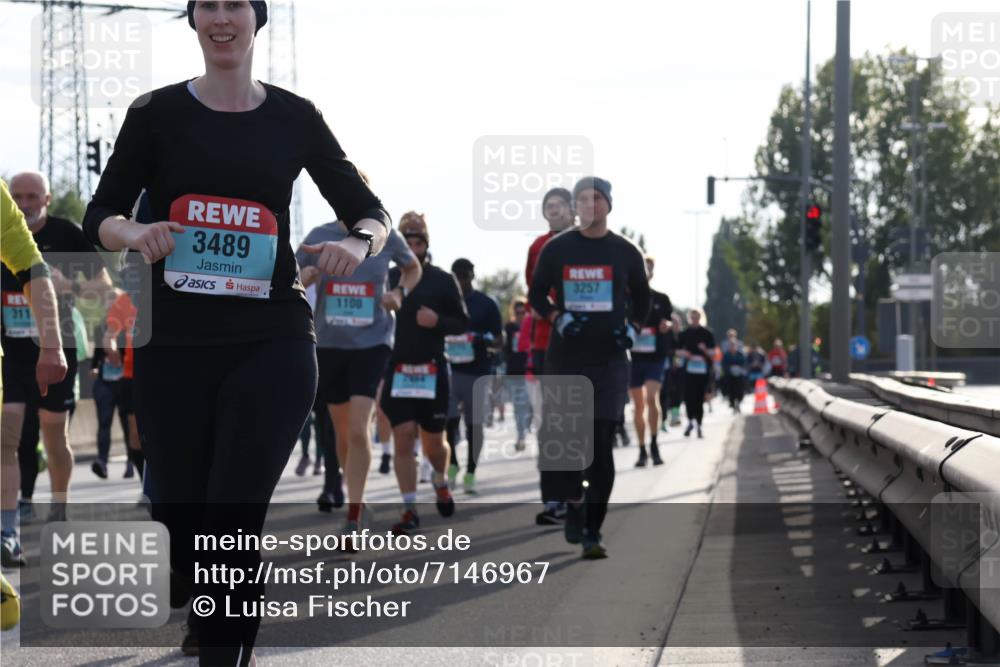 03.10.2024 - Köhlbrandbrückenlauf Luisa Fischer http://msf.ph/oto/7146967 03.10.2024 09:22:39 Position 3 3489, 1100, 311, 3257 meine-sportfotos.de