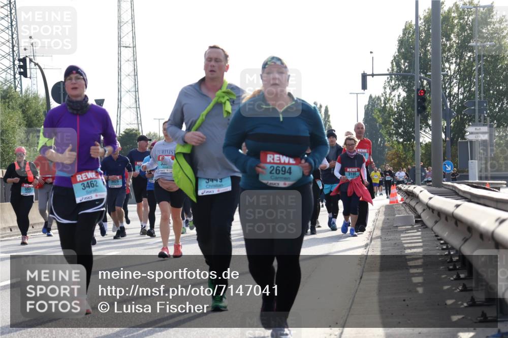 03.10.2024 - Köhlbrandbrückenlauf Luisa Fischer http://msf.ph/oto/7147041 03.10.2024 09:23:08 Position 3 3041, 3462, 3029, 3449, 2694, 3195 meine-sportfotos.de
