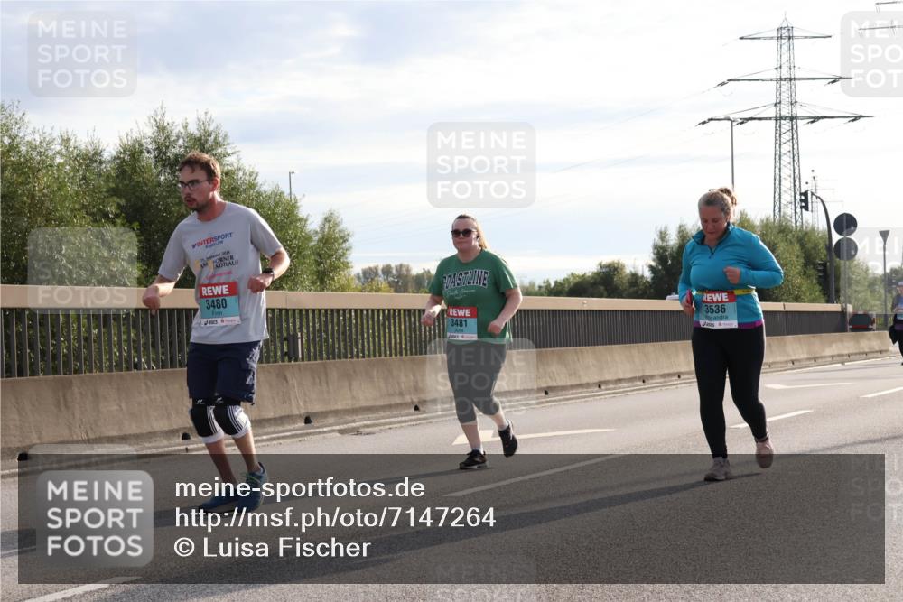 03.10.2024 - Köhlbrandbrückenlauf Luisa Fischer http://msf.ph/oto/7147264 03.10.2024 09:25:07 Position 3 29, 2024, 3480, 3481, 3536 meine-sportfotos.de