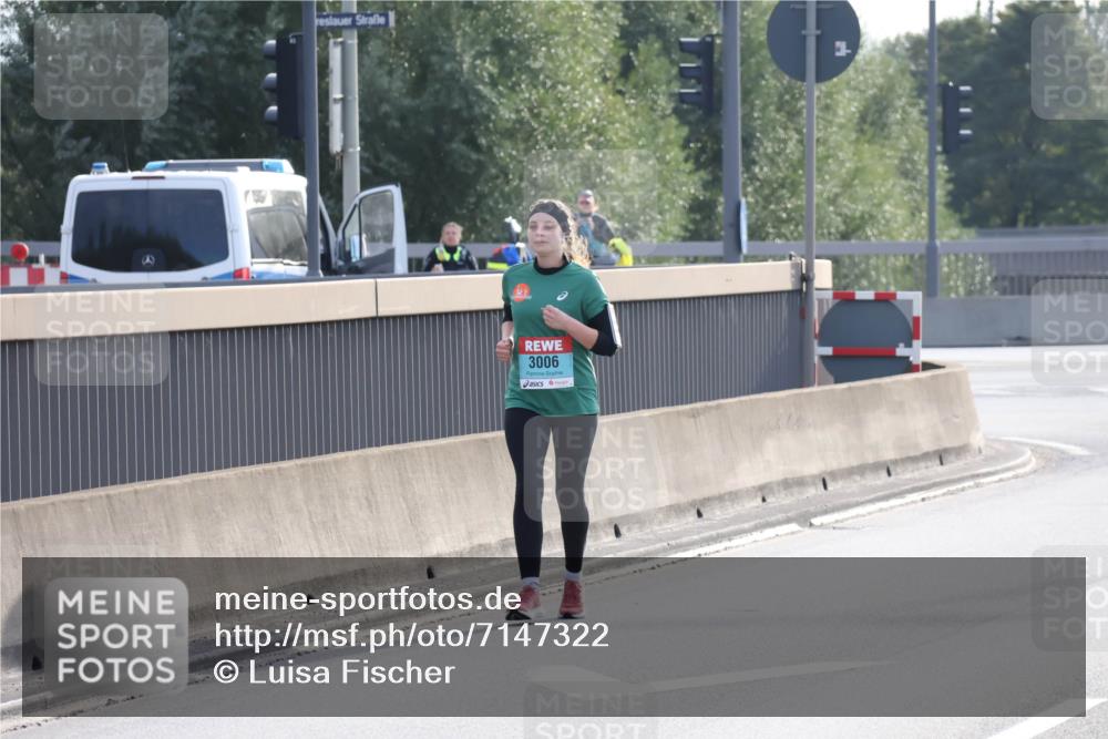 03.10.2024 - Köhlbrandbrückenlauf Luisa Fischer http://msf.ph/oto/7147322 03.10.2024 09:27:44 Position 3 3006 meine-sportfotos.de