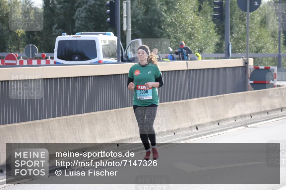 03.10.2024 - Köhlbrandbrückenlauf Luisa Fischer http://msf.ph/oto/7147326 03.10.2024 09:27:45 Position 3 3006 meine-sportfotos.de