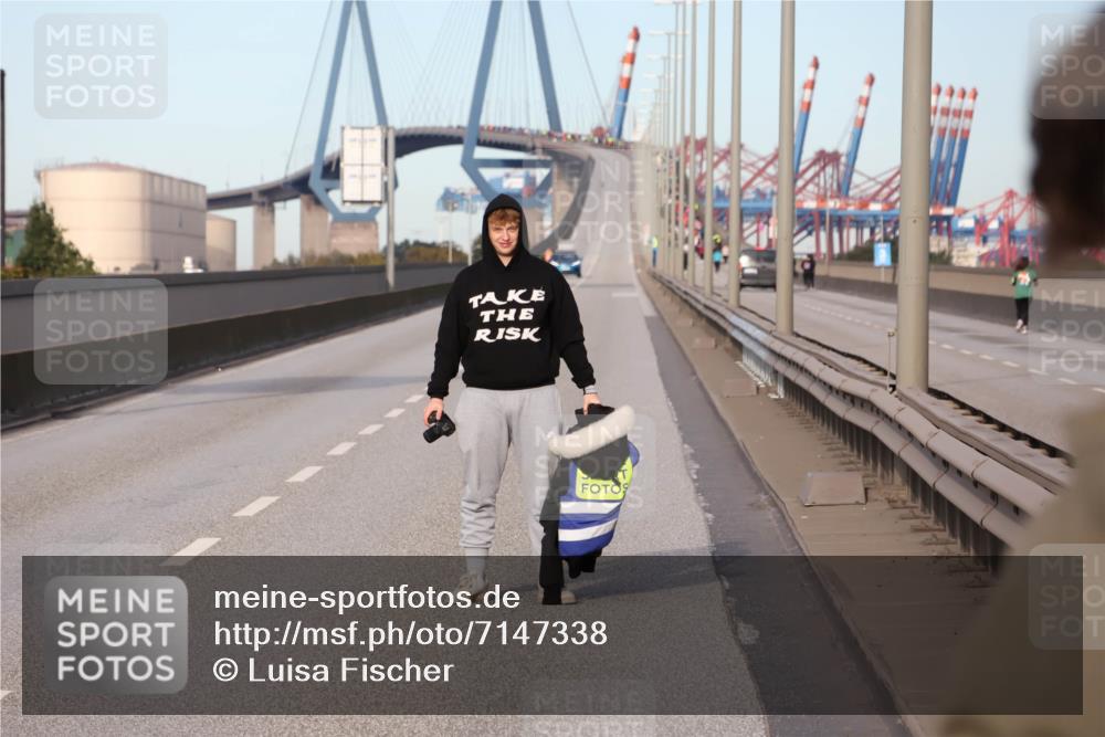 03.10.2024 - Köhlbrandbrückenlauf Luisa Fischer http://msf.ph/oto/7147338 03.10.2024 09:29:44 Position 3  meine-sportfotos.de