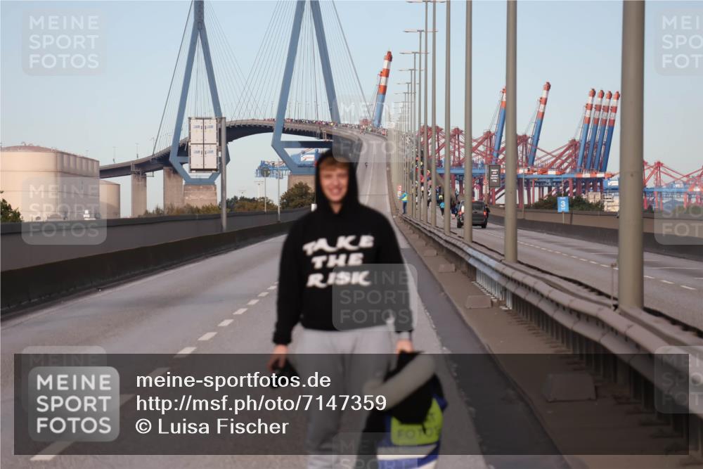 03.10.2024 - Köhlbrandbrückenlauf Luisa Fischer http://msf.ph/oto/7147359 03.10.2024 09:29:58 Position 3  meine-sportfotos.de