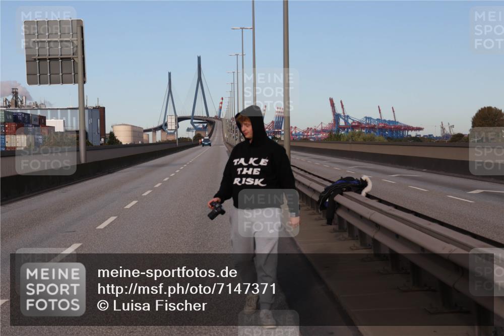 03.10.2024 - Köhlbrandbrückenlauf Luisa Fischer http://msf.ph/oto/7147371 03.10.2024 09:30:10 Position 3  meine-sportfotos.de