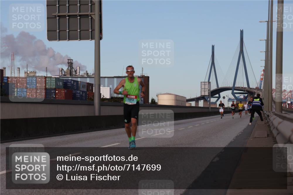 03.10.2024 - Köhlbrandbrückenlauf Luisa Fischer http://msf.ph/oto/7147699 03.10.2024 09:37:53 Position 3  meine-sportfotos.de