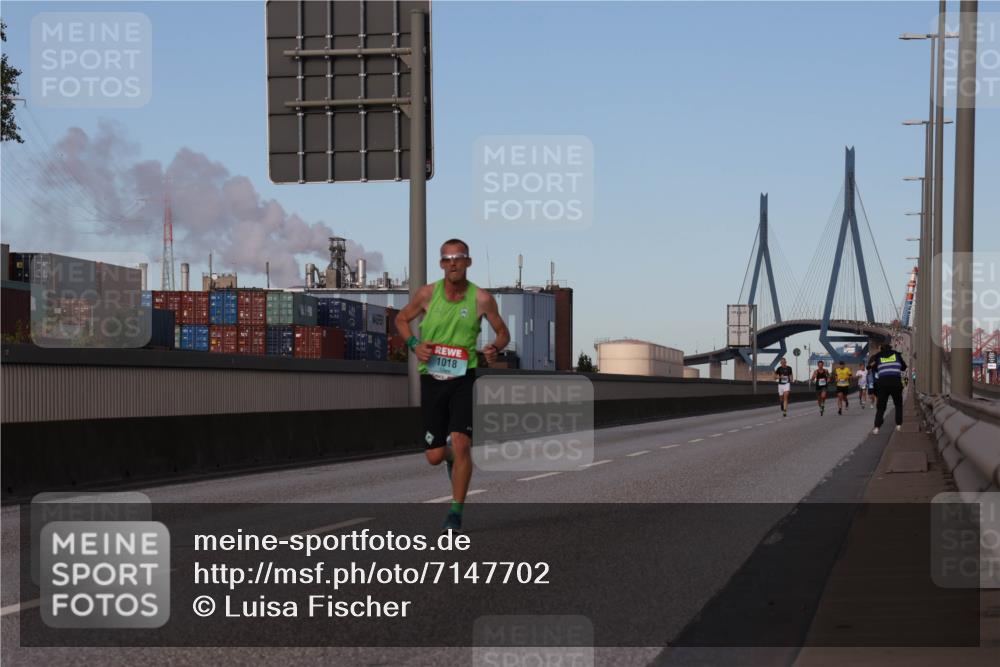 03.10.2024 - Köhlbrandbrückenlauf Luisa Fischer http://msf.ph/oto/7147702 03.10.2024 09:37:54 Position 3 1018 meine-sportfotos.de