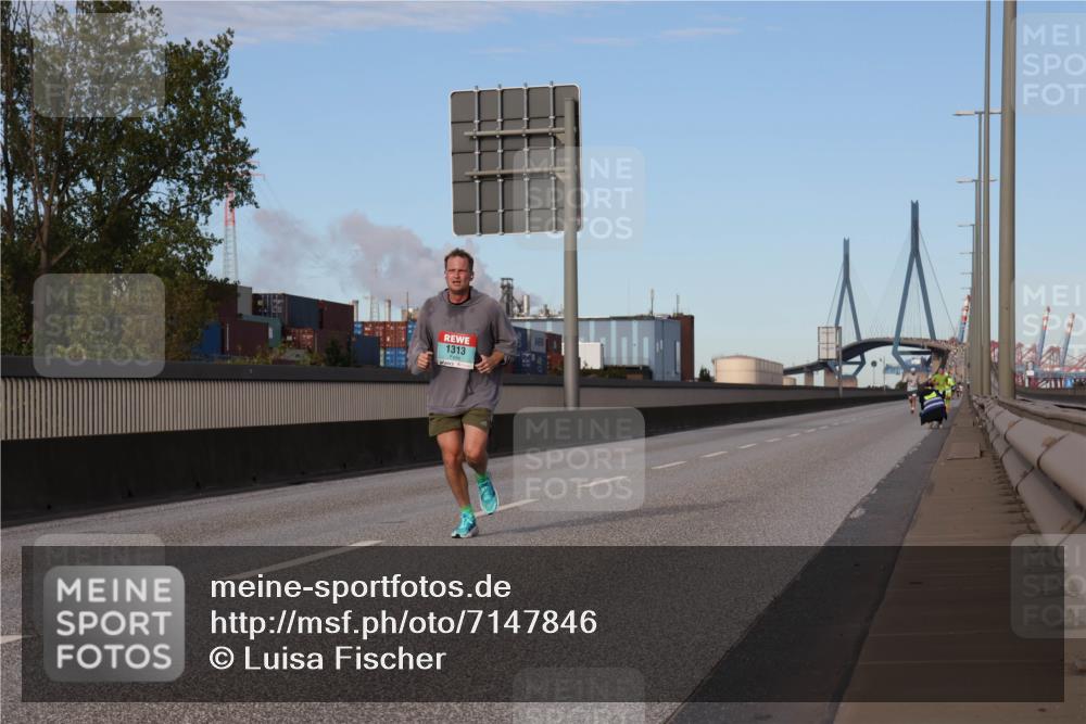 03.10.2024 - Köhlbrandbrückenlauf Luisa Fischer http://msf.ph/oto/7147846 03.10.2024 09:39:05 Position 3 1313 meine-sportfotos.de