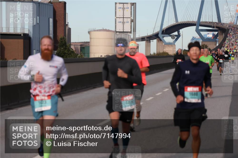 03.10.2024 - Köhlbrandbrückenlauf Luisa Fischer http://msf.ph/oto/7147994 03.10.2024 09:41:51 Position 3 103, 1600 meine-sportfotos.de
