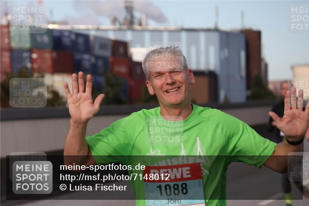 03.10.2024 - Köhlbrandbrückenlauf Luisa Fischer http://msf.ph/oto/7148012 03.10.2024 09:42:03 Position 3 1088 meine-sportfotos.de