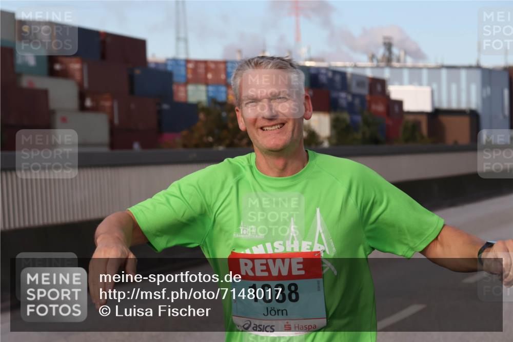 03.10.2024 - Köhlbrandbrückenlauf Luisa Fischer http://msf.ph/oto/7148017 03.10.2024 09:42:04 Position 3 1088 meine-sportfotos.de