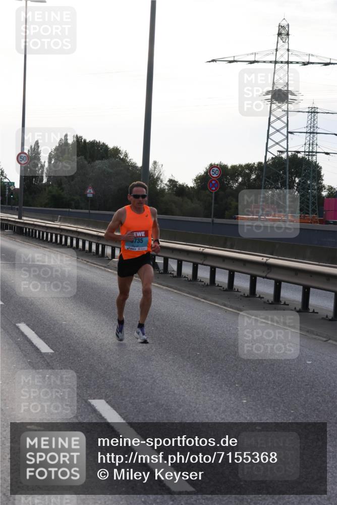 03.10.2024 - Köhlbrandbrückenlauf Miley Keyser http://msf.ph/oto/7155368 03.10.2024 09:09:00 Position 3 50, 5735 meine-sportfotos.de