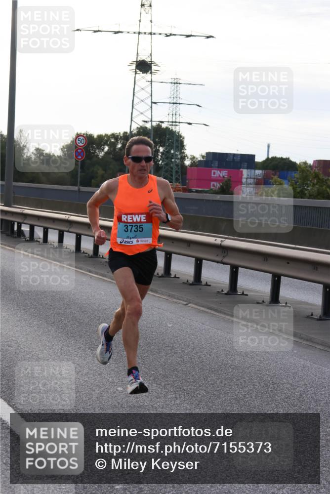 03.10.2024 - Köhlbrandbrückenlauf Miley Keyser http://msf.ph/oto/7155373 03.10.2024 09:09:01 Position 3 50, 3735 meine-sportfotos.de