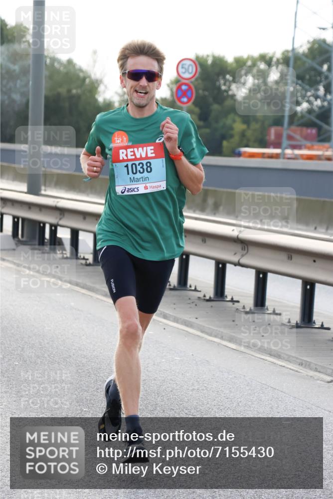 03.10.2024 - Köhlbrandbrückenlauf Miley Keyser http://msf.ph/oto/7155430 03.10.2024 09:09:55 Position 3 50, 1038 meine-sportfotos.de