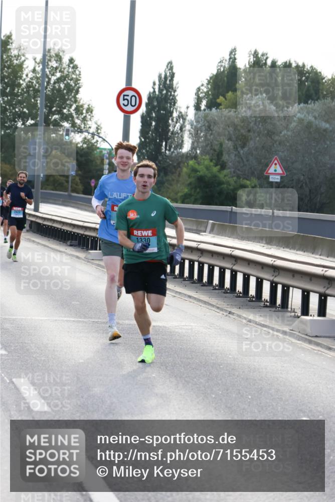 03.10.2024 - Köhlbrandbrückenlauf Miley Keyser http://msf.ph/oto/7155453 03.10.2024 09:10:14 Position 3 2423, 50, 50, 1330, 150 meine-sportfotos.de