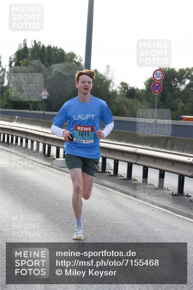 03.10.2024 - Köhlbrandbrückenlauf Miley Keyser http://msf.ph/oto/7155468 03.10.2024 09:10:17 Position 3 1011, 50 meine-sportfotos.de