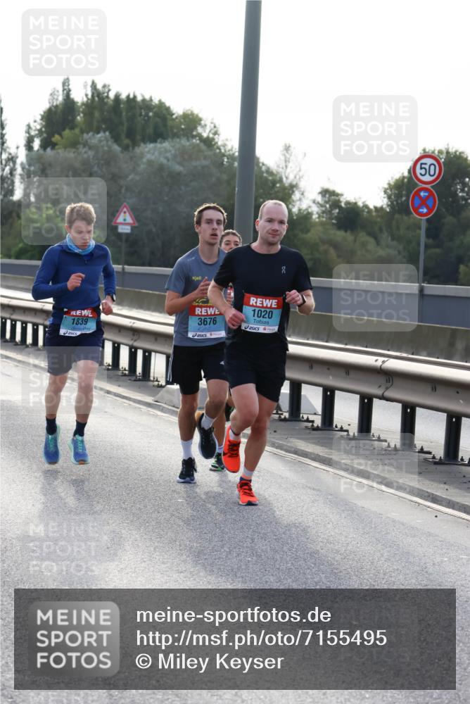 03.10.2024 - Köhlbrandbrückenlauf Miley Keyser http://msf.ph/oto/7155495 03.10.2024 09:10:26 Position 3 1839, 3676, 1020, 00, 50 meine-sportfotos.de