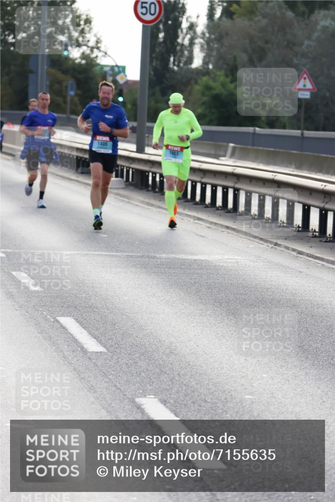 03.10.2024 - Köhlbrandbrückenlauf Miley Keyser http://msf.ph/oto/7155635 03.10.2024 09:11:14 Position 3 50, 50, 1405, 1051 meine-sportfotos.de