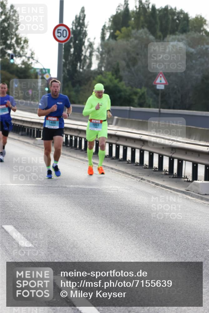 03.10.2024 - Köhlbrandbrückenlauf Miley Keyser http://msf.ph/oto/7155639 03.10.2024 09:11:15 Position 3 1064, 50, 1405, 1051 meine-sportfotos.de