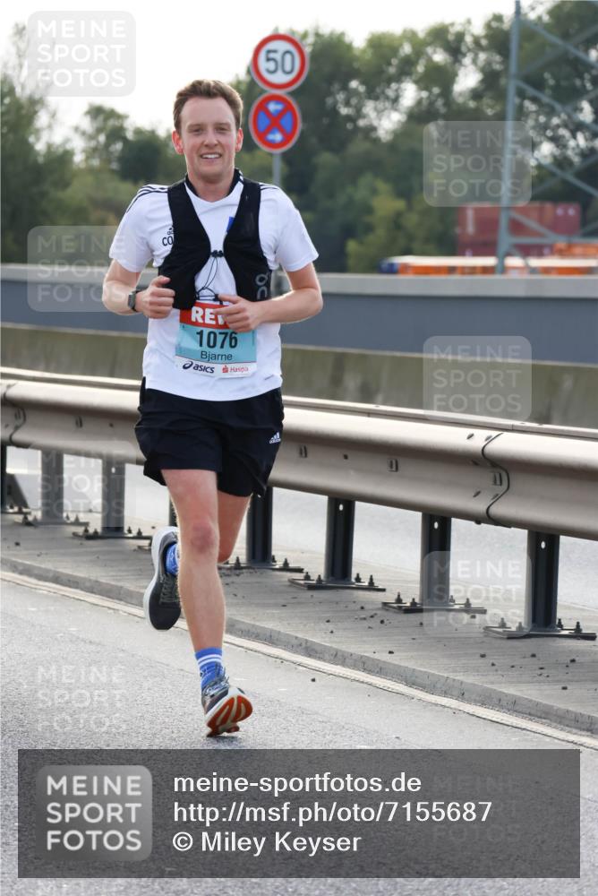 03.10.2024 - Köhlbrandbrückenlauf Miley Keyser http://msf.ph/oto/7155687 03.10.2024 09:11:35 Position 3 1076, 50 meine-sportfotos.de