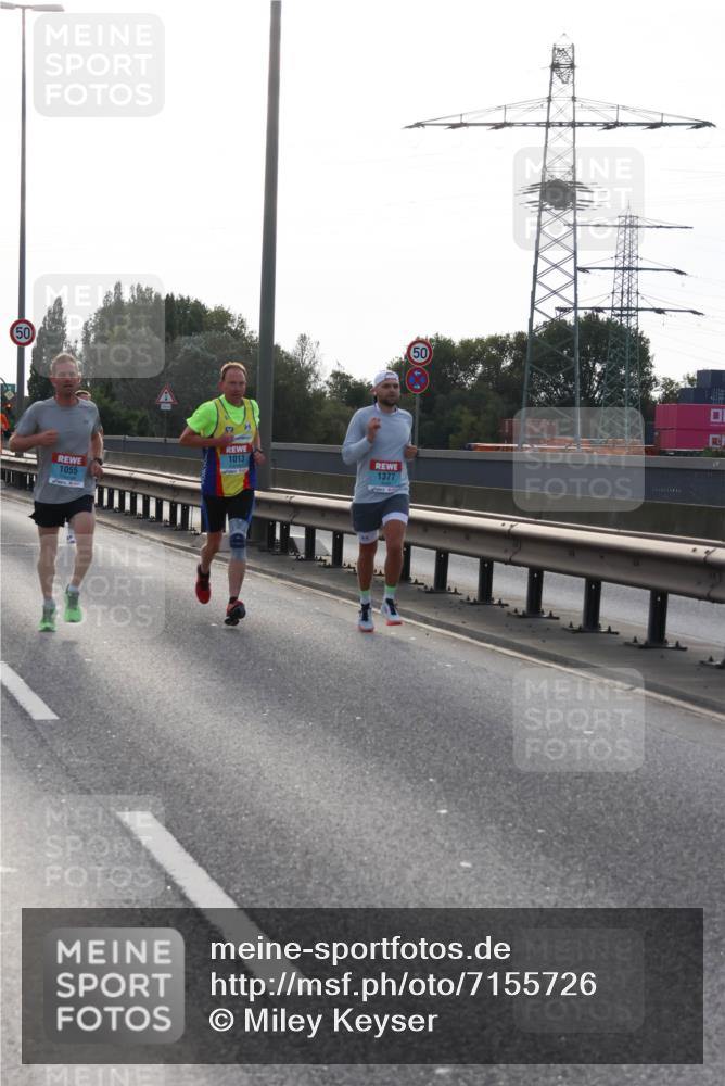 03.10.2024 - Köhlbrandbrückenlauf Miley Keyser http://msf.ph/oto/7155726 03.10.2024 09:11:44 Position 3 50, 1055, 1013, 1377 meine-sportfotos.de