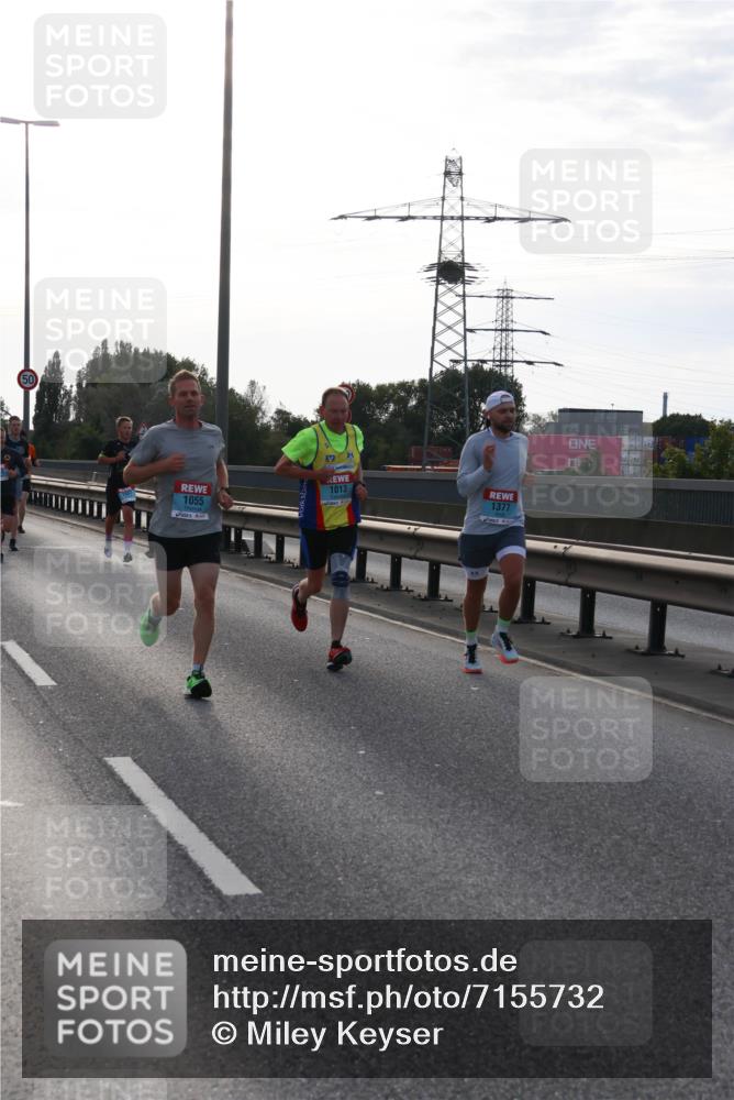 03.10.2024 - Köhlbrandbrückenlauf Miley Keyser http://msf.ph/oto/7155732 03.10.2024 09:11:45 Position 3 50, 1055, 1013, 1377 meine-sportfotos.de
