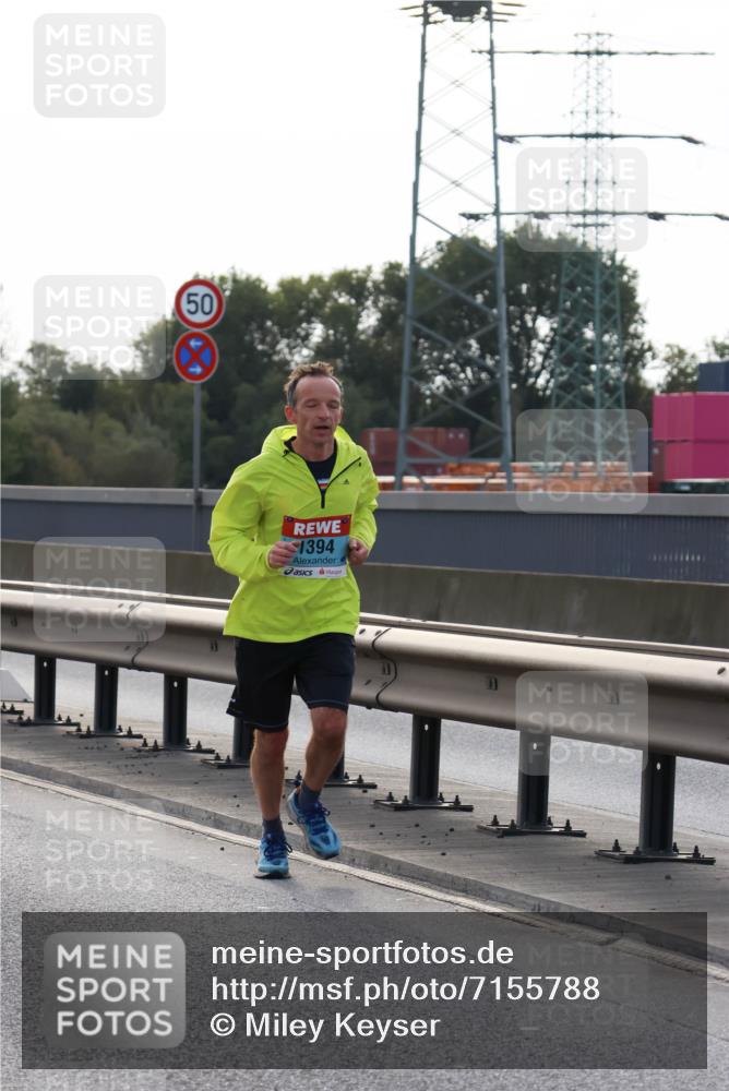 03.10.2024 - Köhlbrandbrückenlauf Miley Keyser http://msf.ph/oto/7155788 03.10.2024 09:12:01 Position 3 50, 1394 meine-sportfotos.de