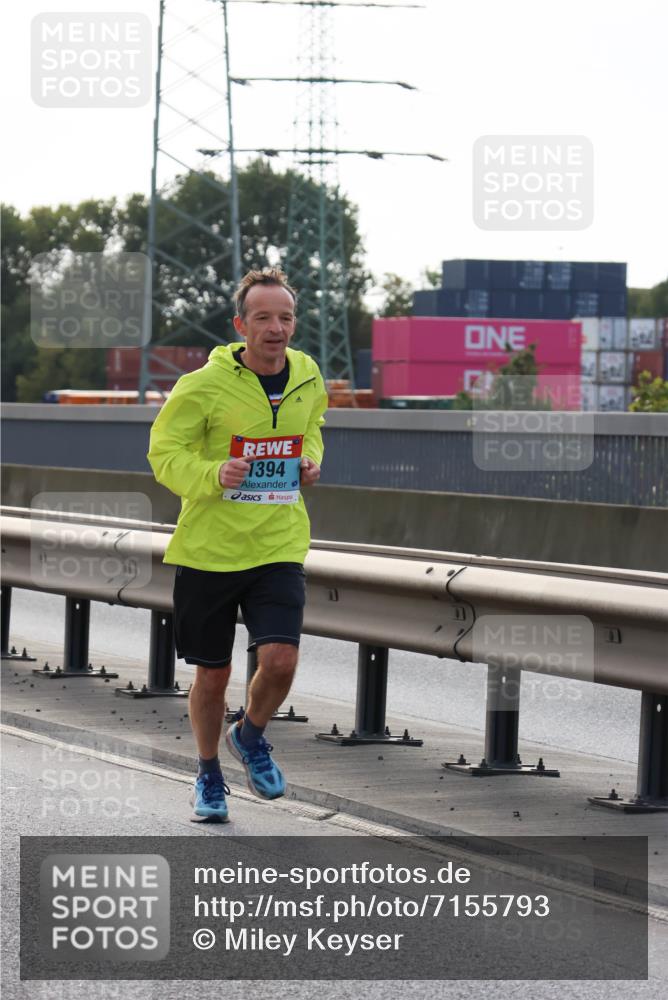 03.10.2024 - Köhlbrandbrückenlauf Miley Keyser http://msf.ph/oto/7155793 03.10.2024 09:12:01 Position 3 1394, 12 meine-sportfotos.de