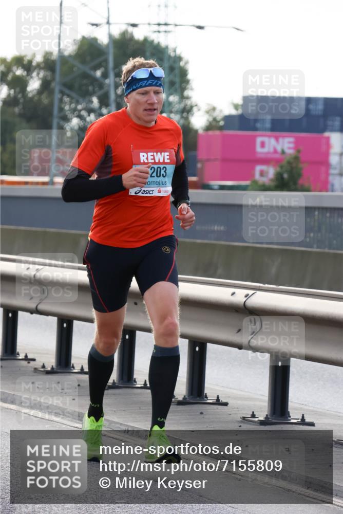 03.10.2024 - Köhlbrandbrückenlauf Miley Keyser http://msf.ph/oto/7155809 03.10.2024 09:12:05 Position 3 203 meine-sportfotos.de