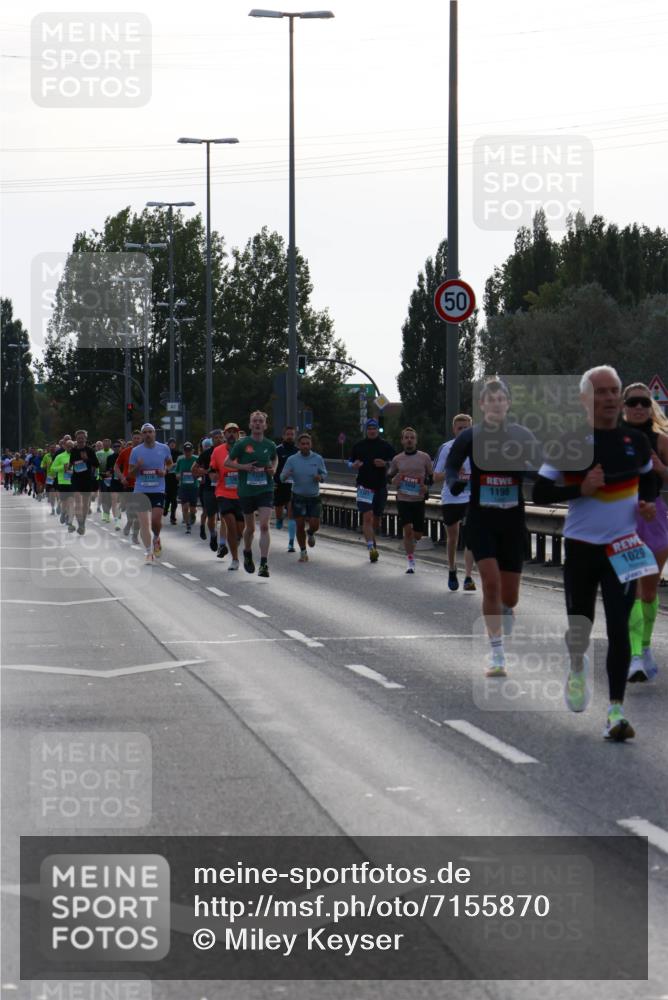 03.10.2024 - Köhlbrandbrückenlauf Miley Keyser http://msf.ph/oto/7155870 03.10.2024 09:12:22 Position 3 1329, 50, 1198, 1029 meine-sportfotos.de