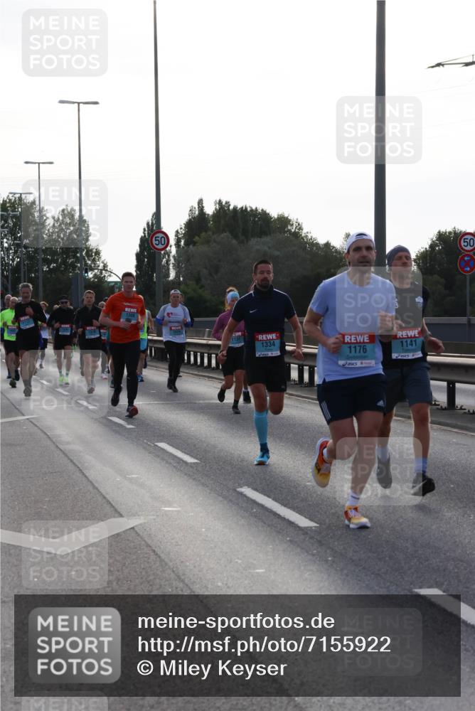 03.10.2024 - Köhlbrandbrückenlauf Miley Keyser http://msf.ph/oto/7155922 03.10.2024 09:12:34 Position 3 1172, 1245, 1308, 50, 1131, 1334, 1176, 1141, 50 meine-sportfotos.de