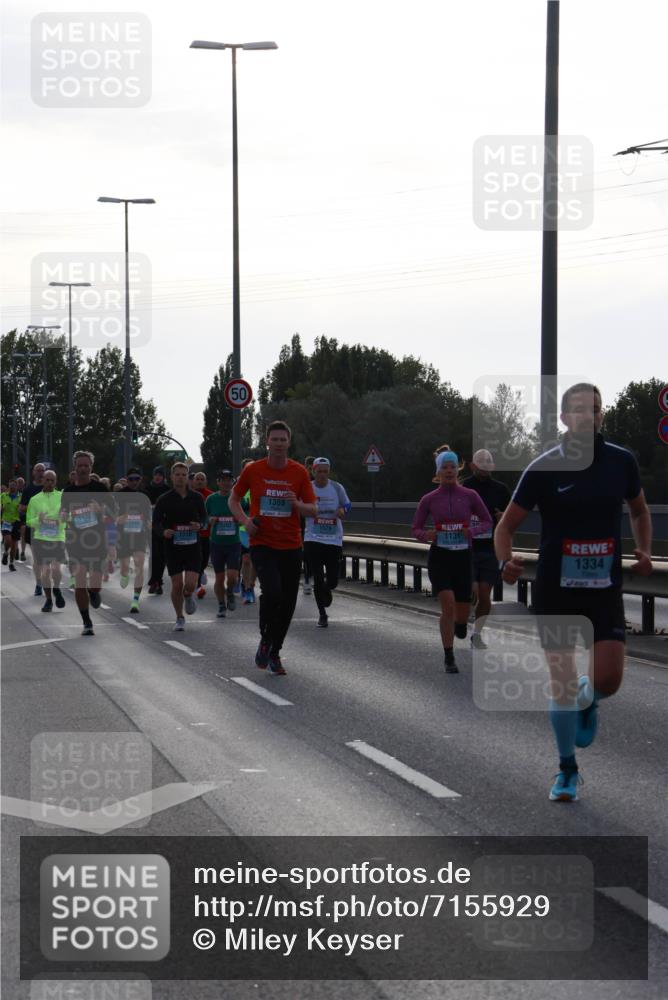 03.10.2024 - Köhlbrandbrückenlauf Miley Keyser http://msf.ph/oto/7155929 03.10.2024 09:12:36 Position 3 1172, 1202, 1310, 1308, 1529, 1131, 1334 meine-sportfotos.de