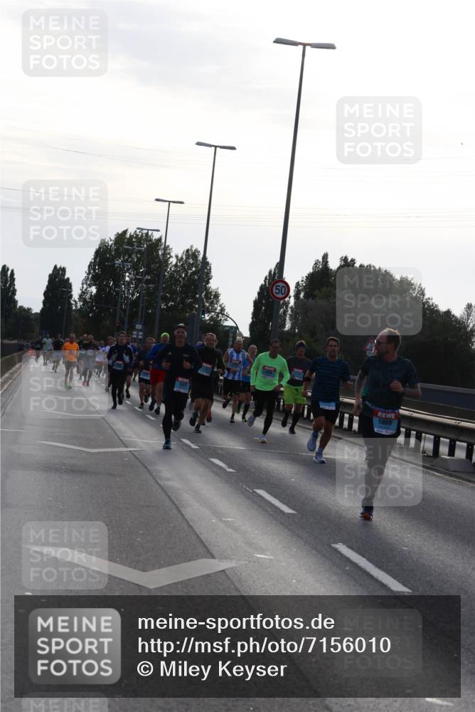 03.10.2024 - Köhlbrandbrückenlauf Miley Keyser http://msf.ph/oto/7156010 03.10.2024 09:12:52 Position 3 1083, 50, 1496, 1197, 1089 meine-sportfotos.de